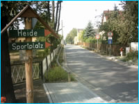 Dieser Rad- / Gehweg endet am Heideweg und stellt die Fortsetzung der 1991 gebauten Anlage bis Forststrae dar.